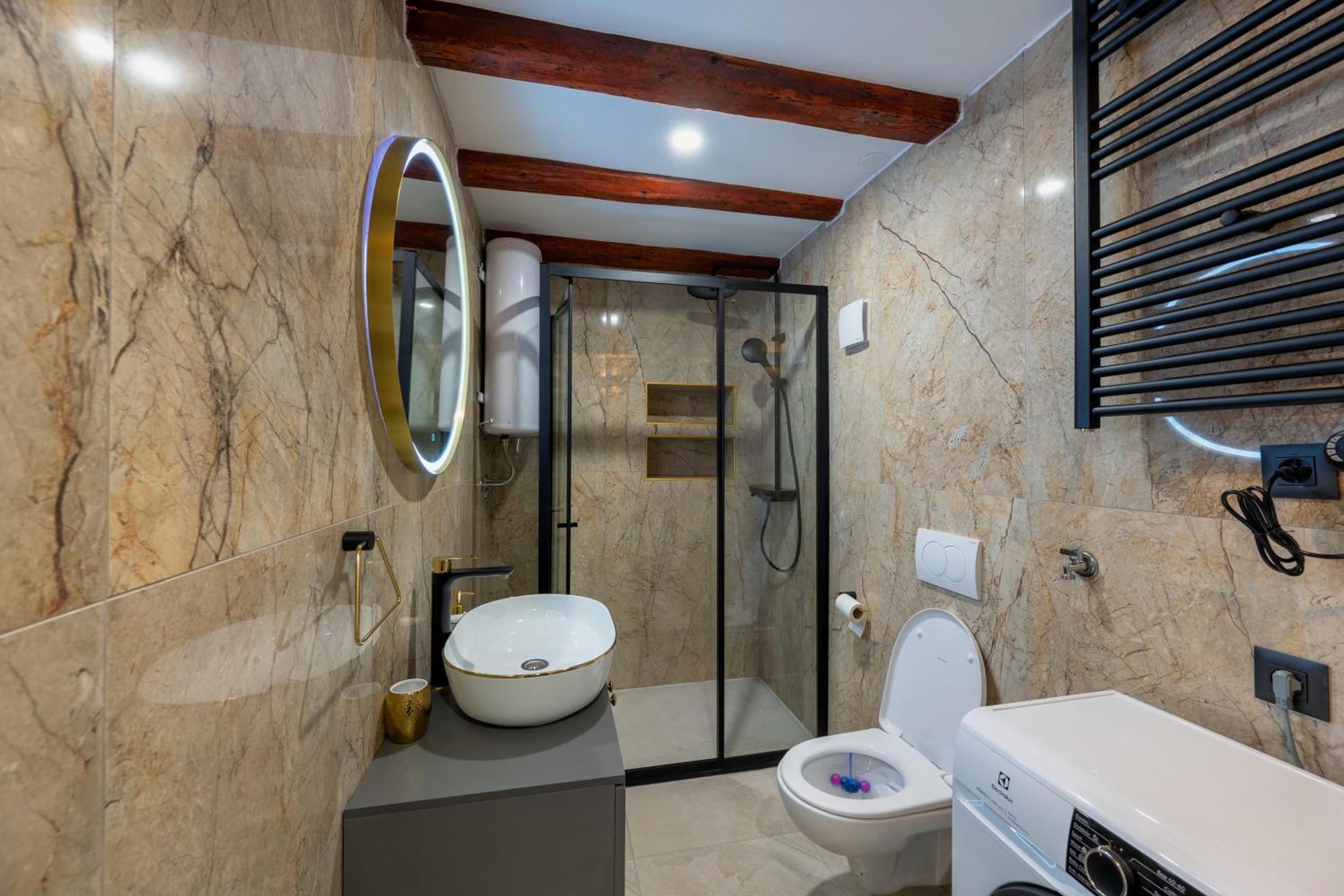 Bernard Deluxe Renovated Peaceful Old Town Gem Appartement *