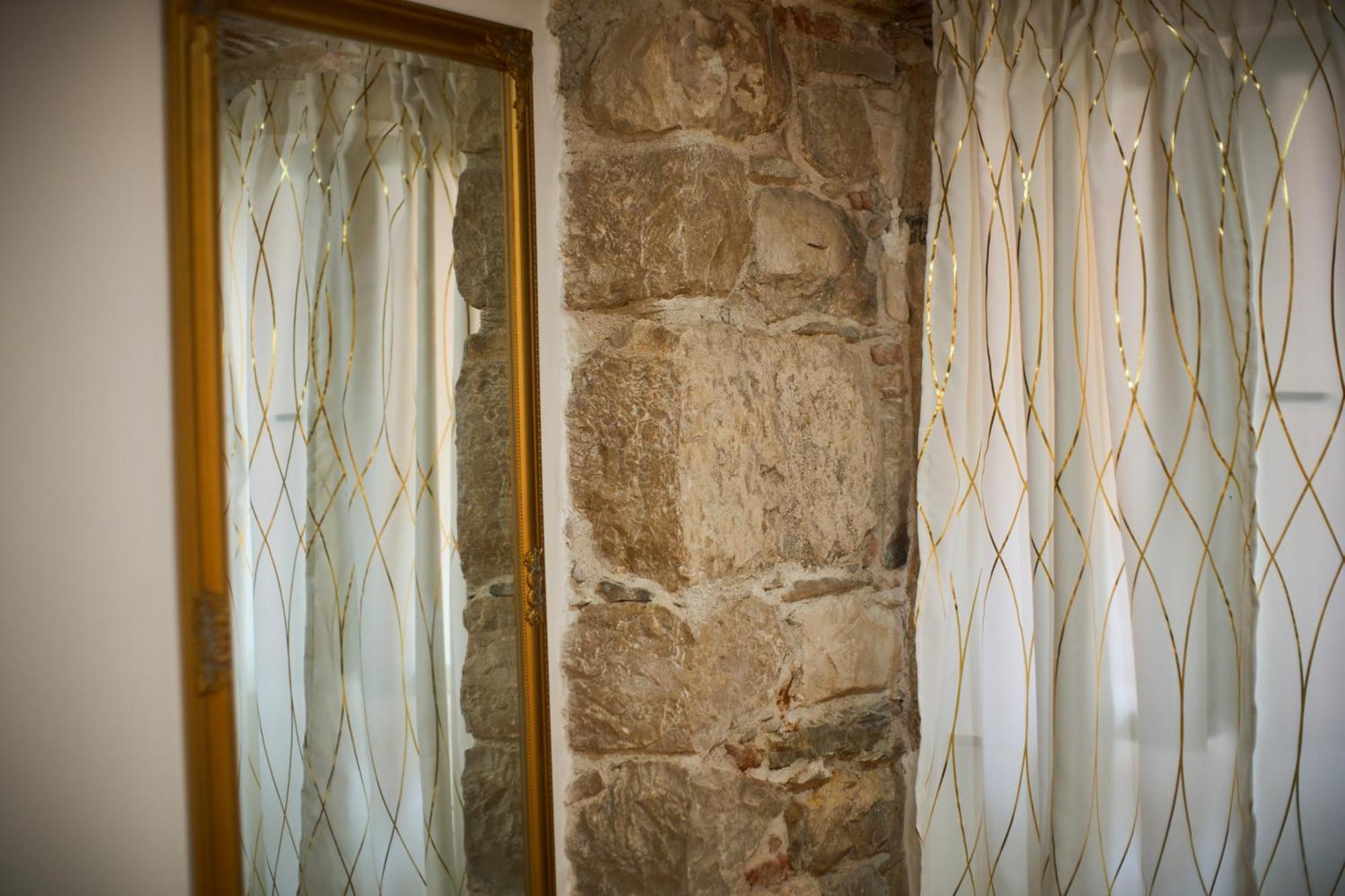 Appartement Bernard Deluxe Renovated Peaceful Old Town Gem *